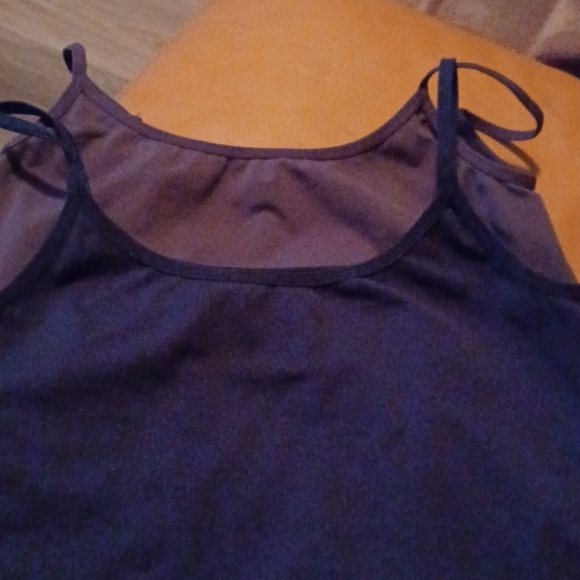 💙🏍2 Stylish Brown and Black Camisoles - Picture 6 of 6